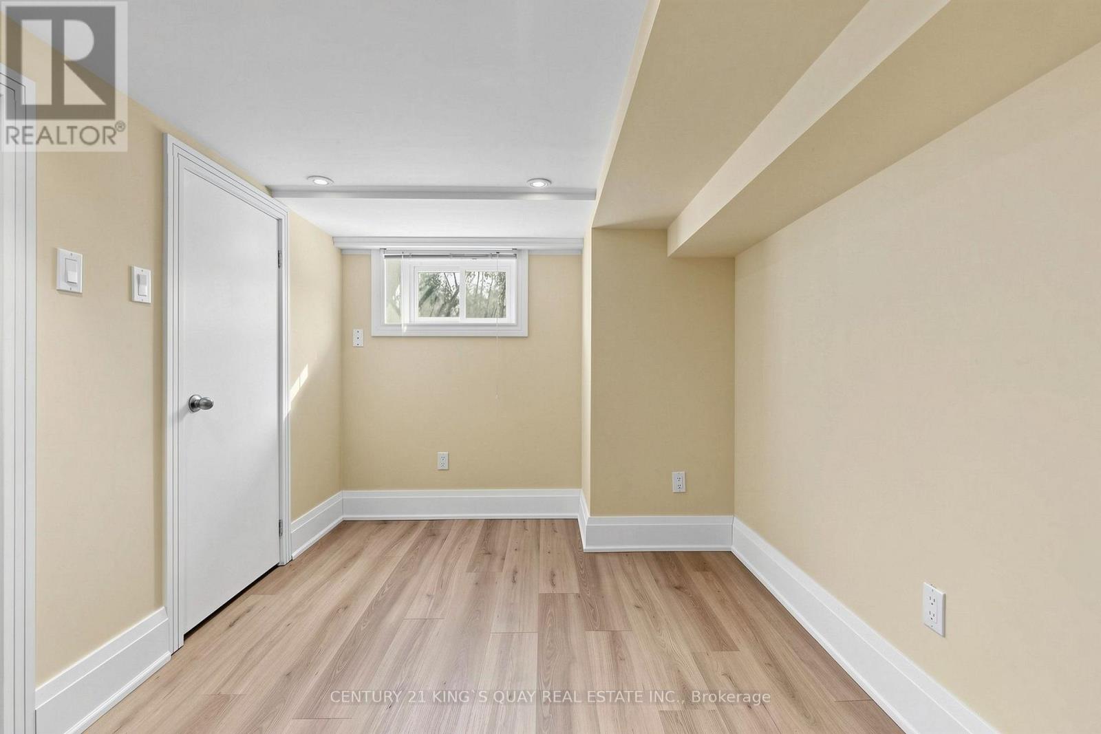 32 Crestview Road, Toronto, ON photo 34