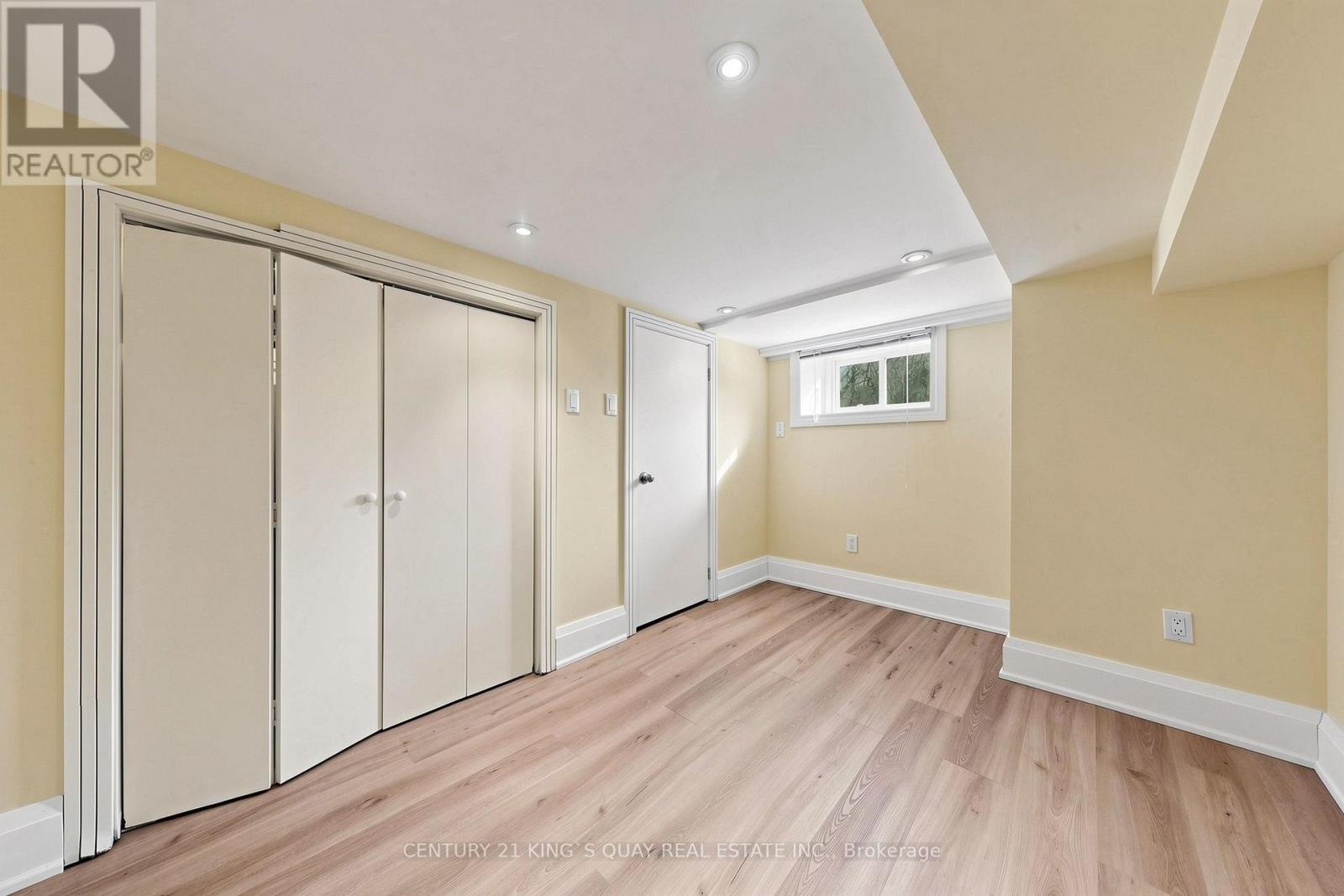 32 Crestview Road, Toronto, ON photo 35