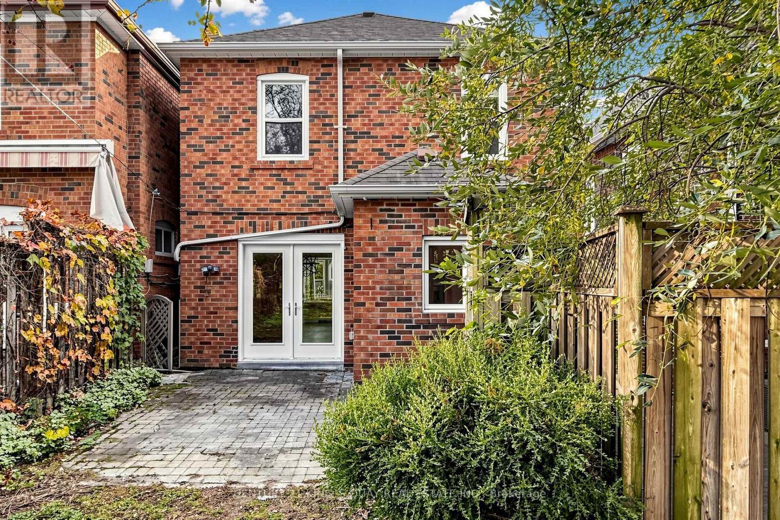 32 Crestview Road, Toronto, ON photo 41