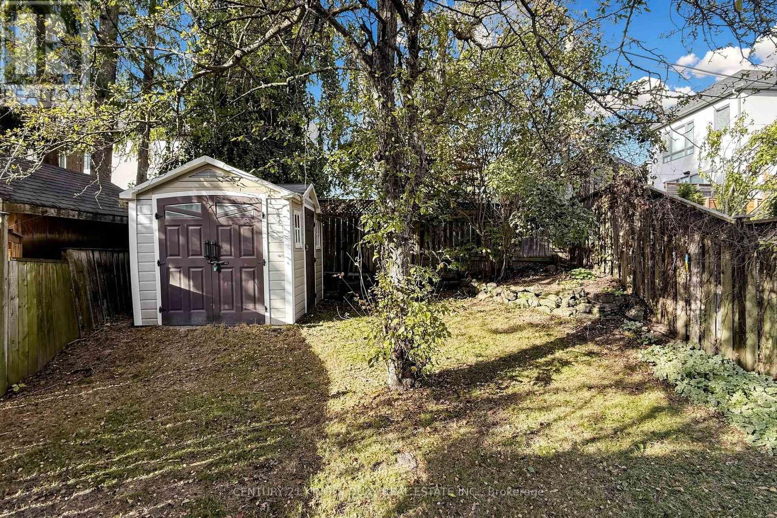 32 Crestview Road, Toronto, ON photo 45