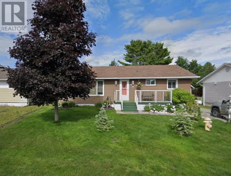 29 Blackwell RD, Elliot Lake