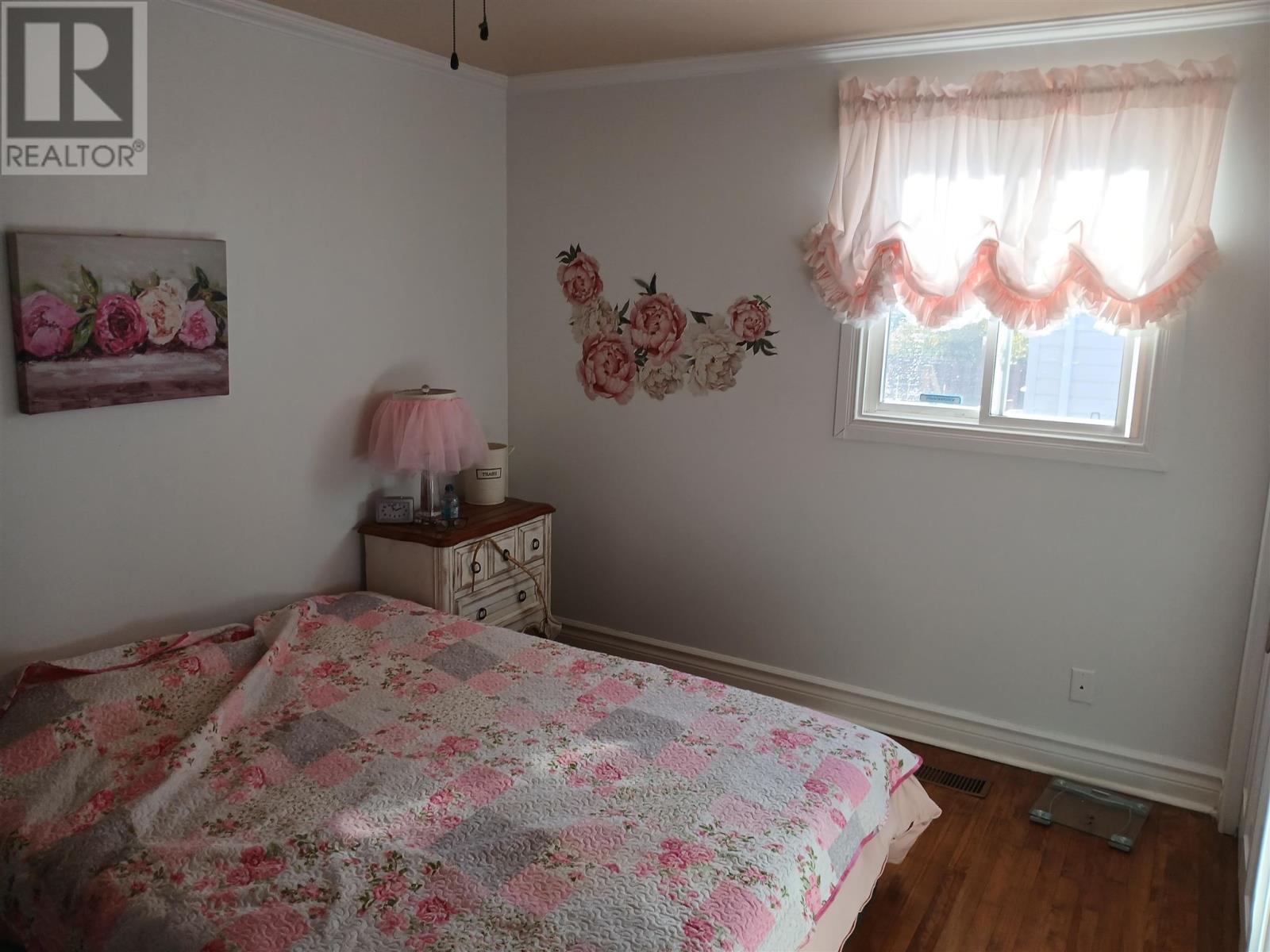 29 Blackwell RD, Elliot Lake — photo 9