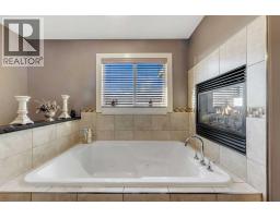 220 East Lakeview Place, Chestermere, AB T1X0A2 Photo 31