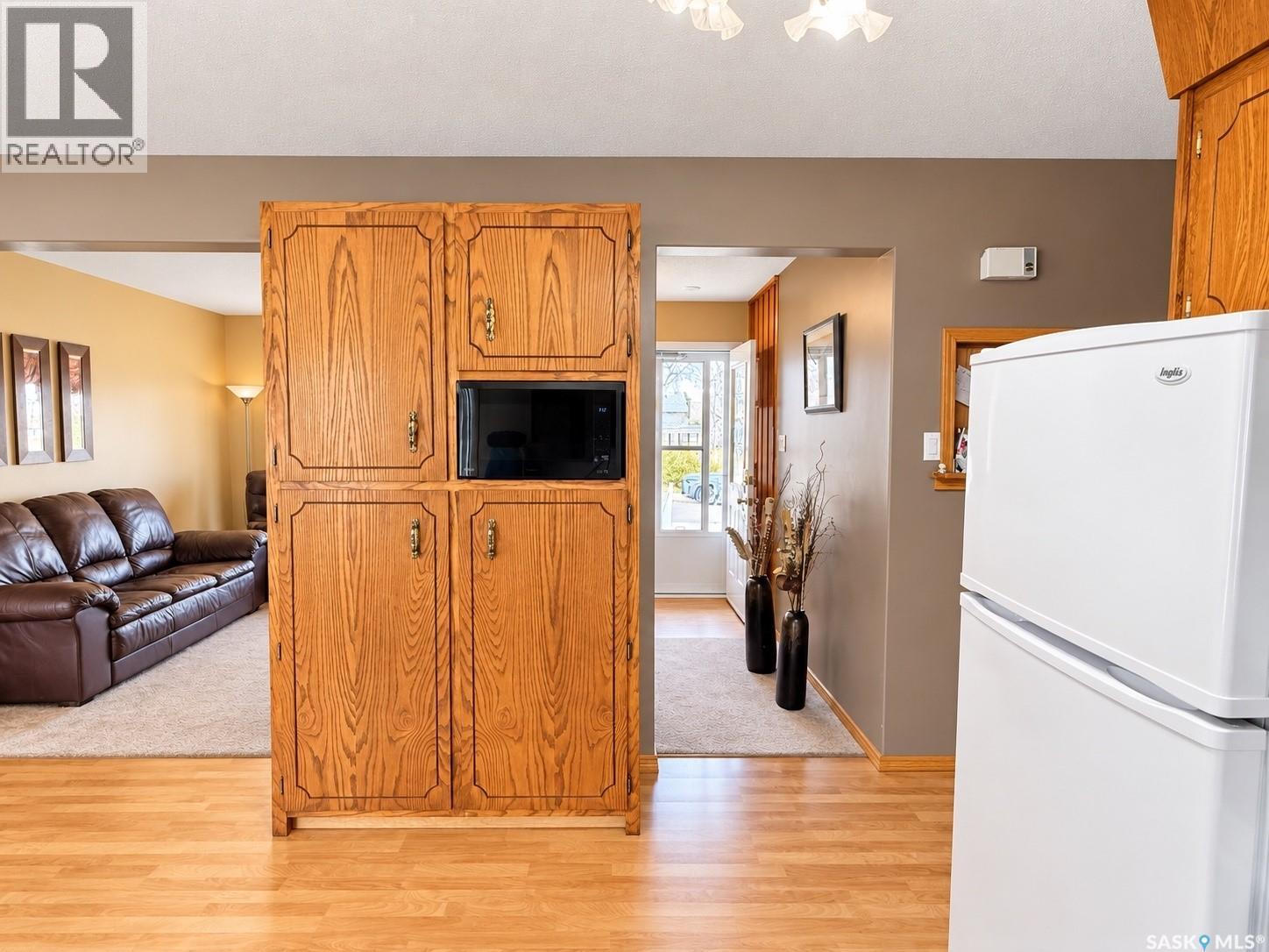 511 Central AVENUE S, Swift Current — photo 3