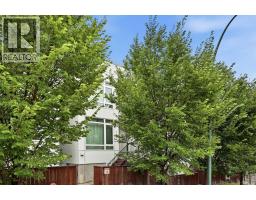 2, 3804 Parkhill Place SW, Calgary — photo 2
