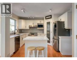 4pc Bathroom - 63 Arbour Lake Drive Nw, Calgary, AB T3G4A2 Photo 10