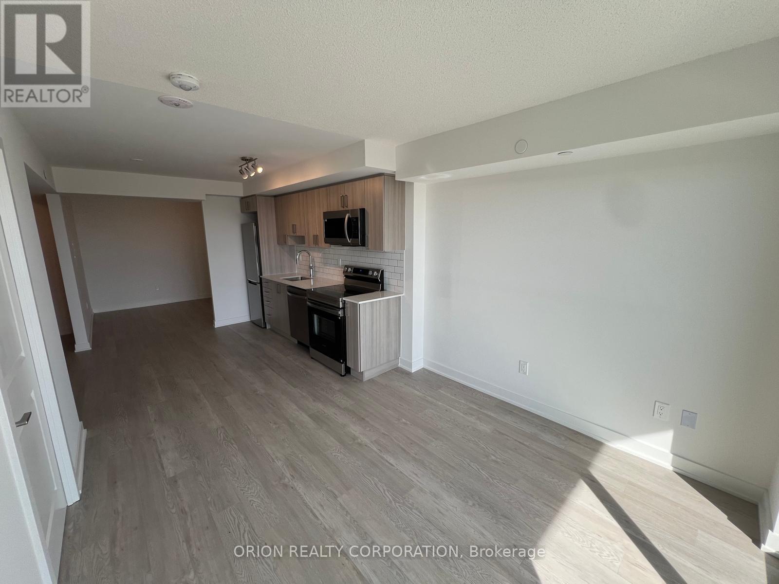 1807- 1010 Sandy Beach Road, Pickering, ON photo 10