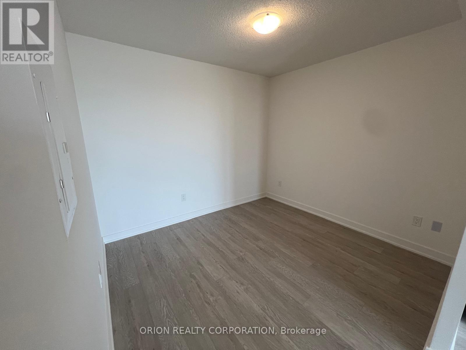 1807- 1010 Sandy Beach Road, Pickering, ON photo 8