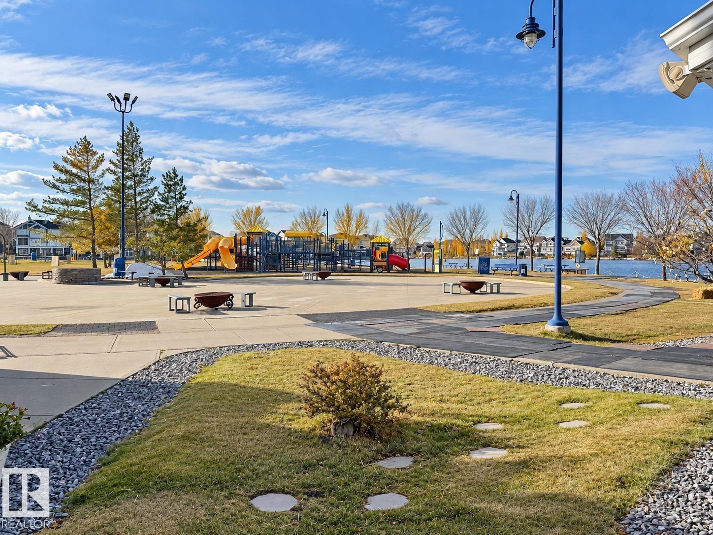 7030 21A AV SW, Edmonton — photo 34