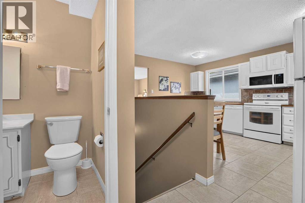 172 Queensland Road SE photo 26