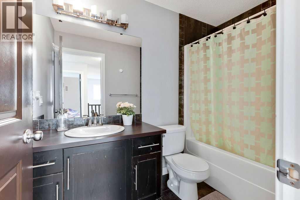 87 Brightonstone Passage SE photo 16