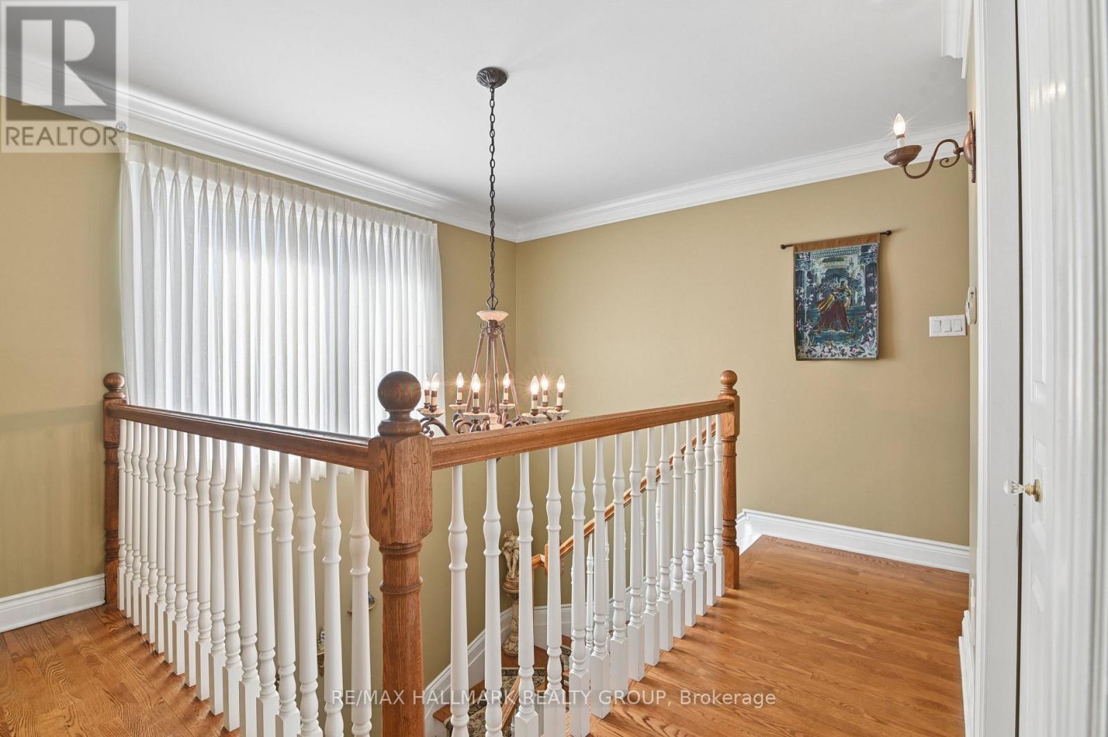 2nd floor - Hallway