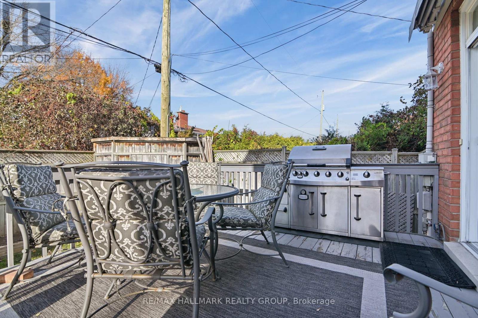 Rear deck