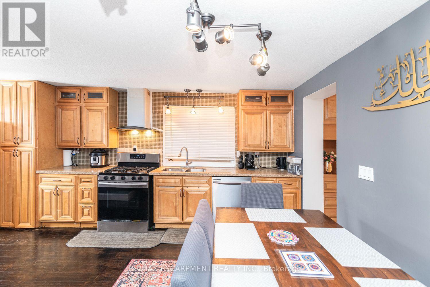 243 Federal Street, Hamilton, ON photo 9