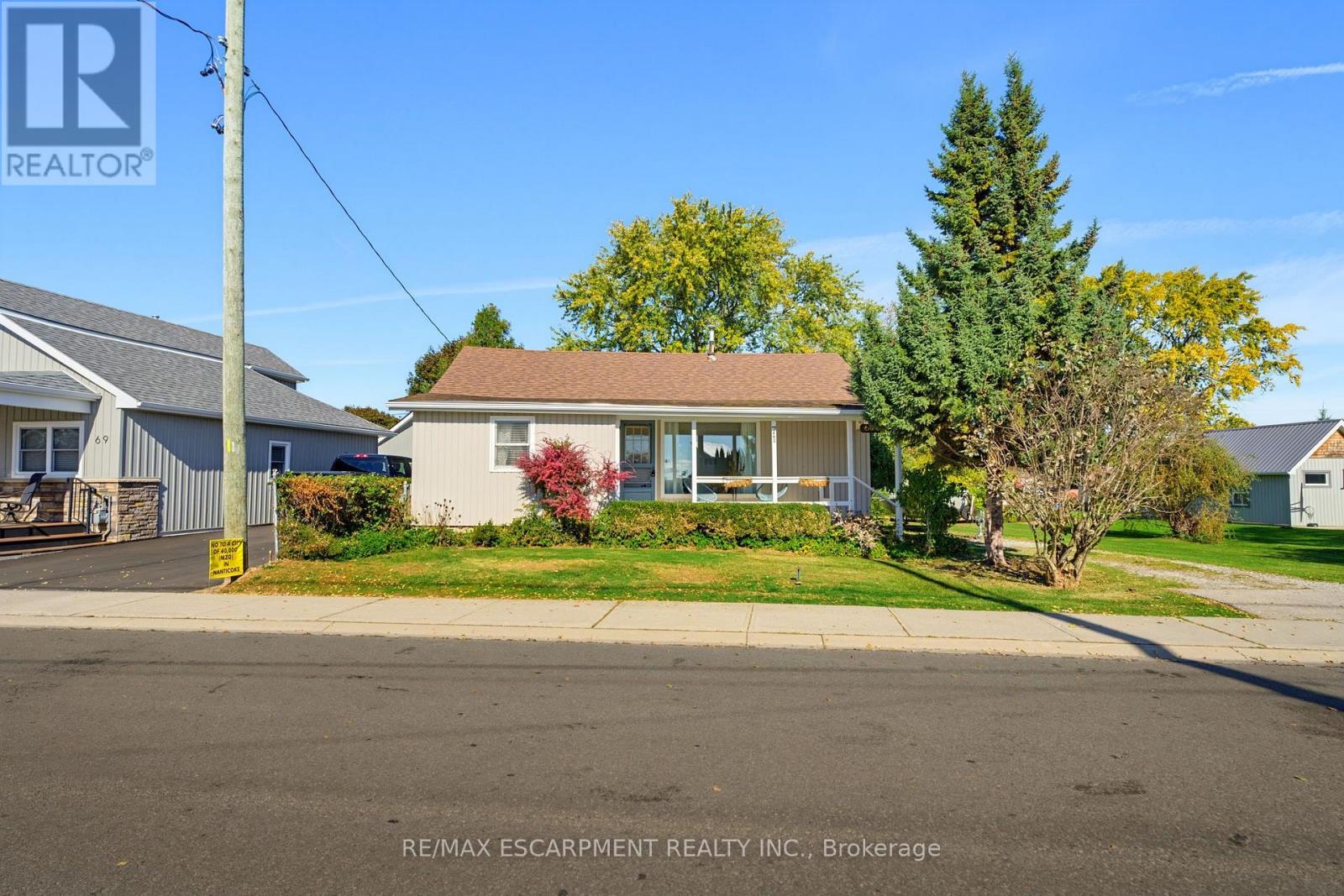 71 Brown Street, Norfolk, ON photo 1