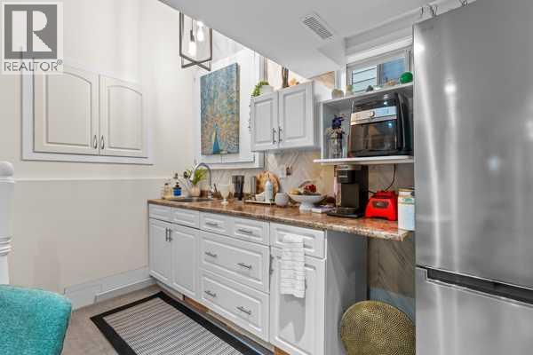 172 Woodhaven Drive, photo 28 of 42