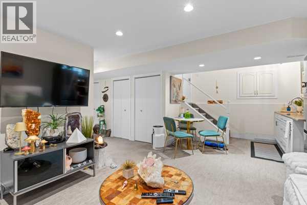 172 Woodhaven Drive, photo 30 of 42