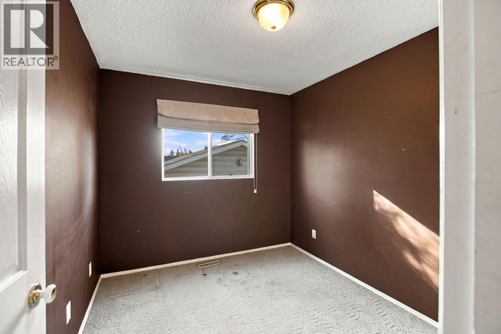 3037 Doverbrook Road SE, Calgary — photo 13
