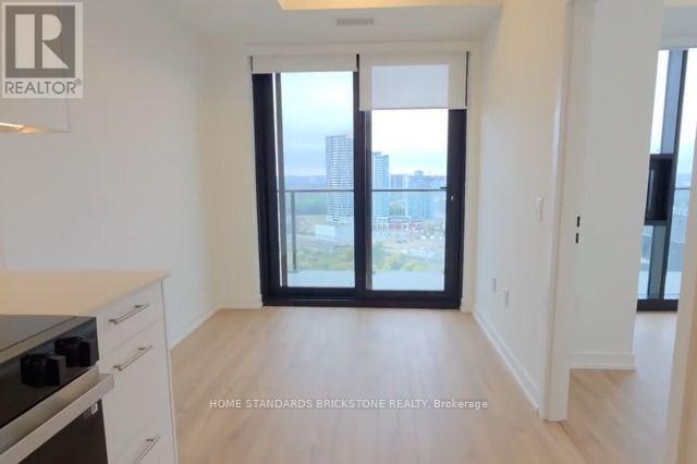 30 Francis Unit 2513 photo 3