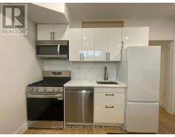 674 Manning Avenue, Toronto, ON M6G2W4 Photo 10