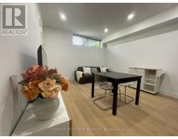 674 Manning Avenue, Toronto, ON M6G2W4 Photo 17