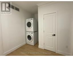 674 Manning Avenue, Toronto, ON M6G2W4 Photo 19