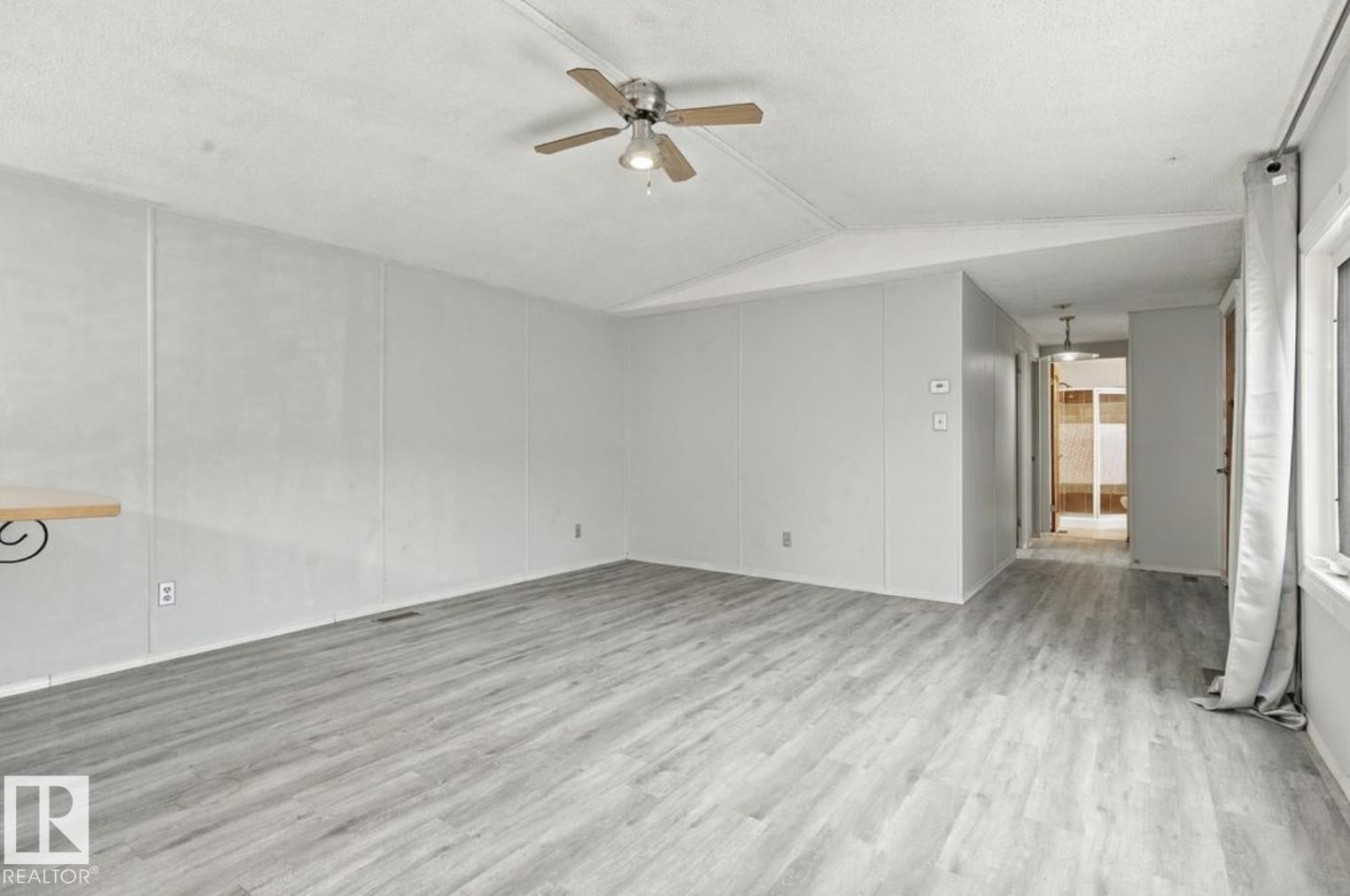 2664 Lakeview Dr NW, Edmonton — photo 10