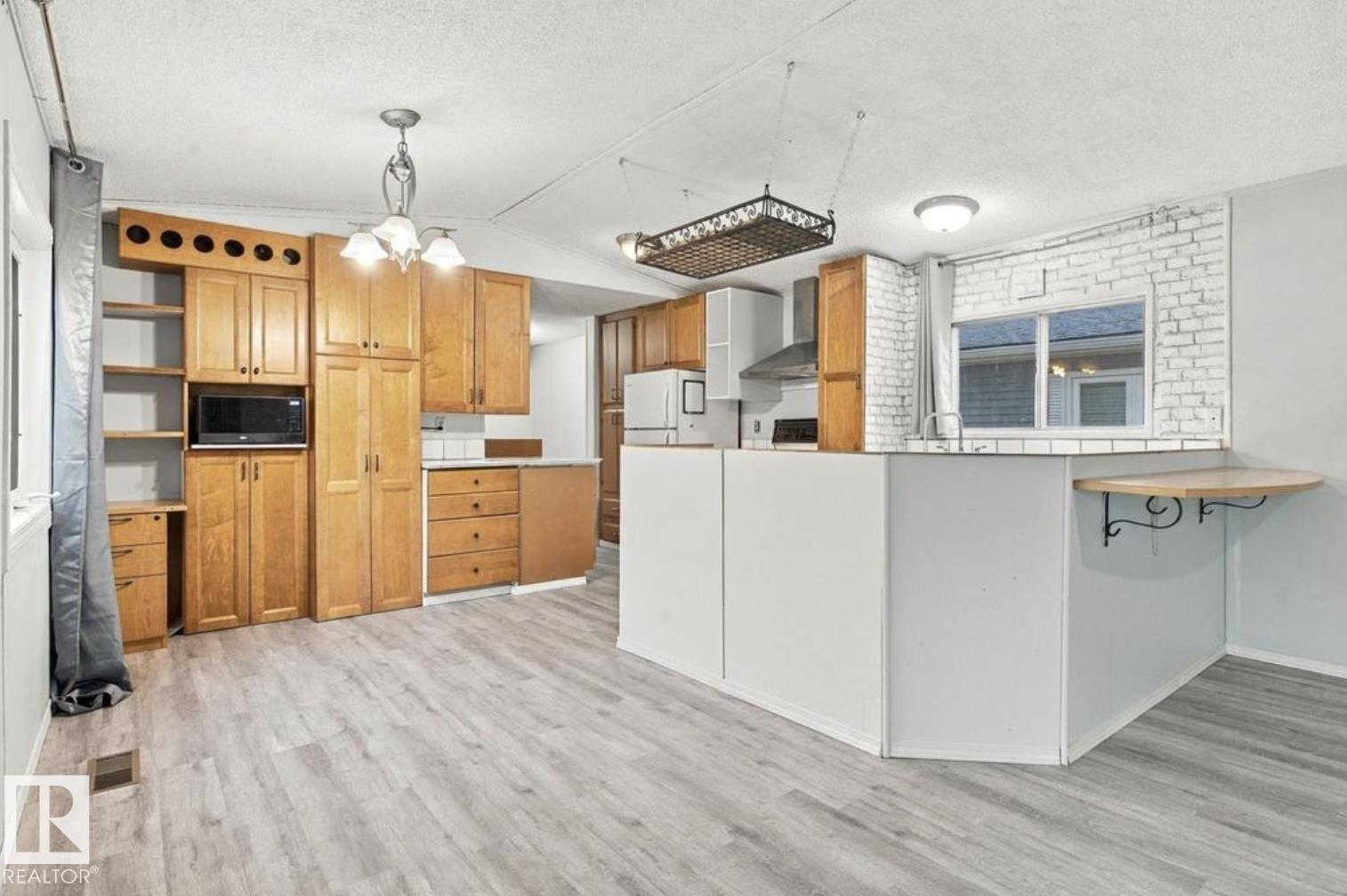 2664 Lakeview Dr NW, Edmonton — photo 12