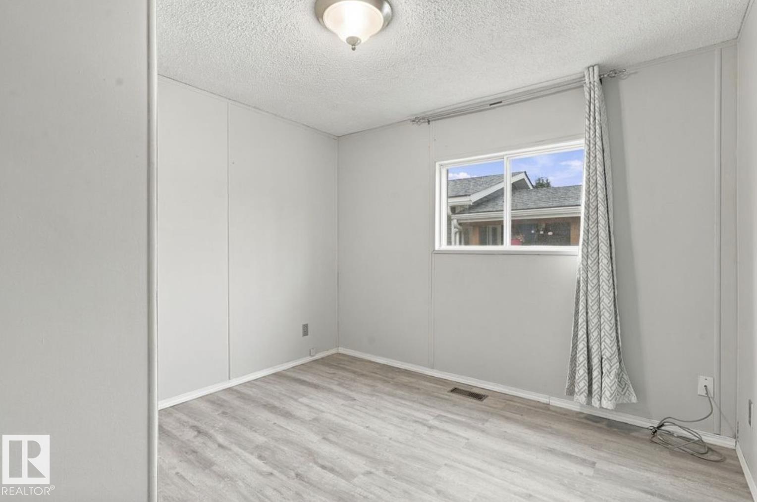 2664 Lakeview Dr NW, Edmonton — photo 30