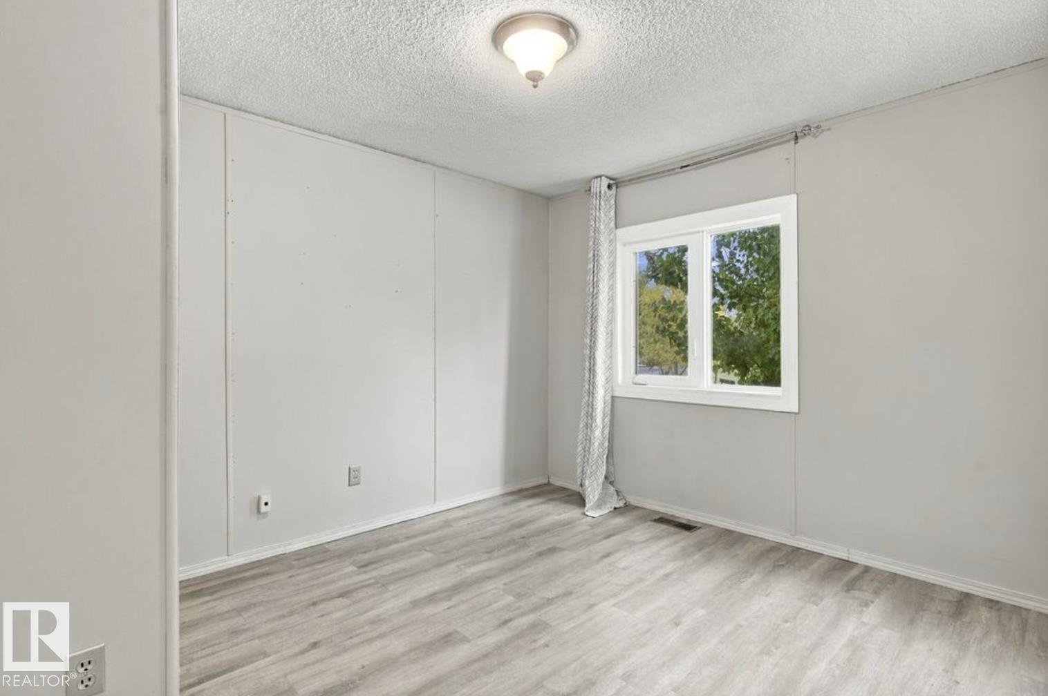 2664 Lakeview Dr NW, Edmonton — photo 32
