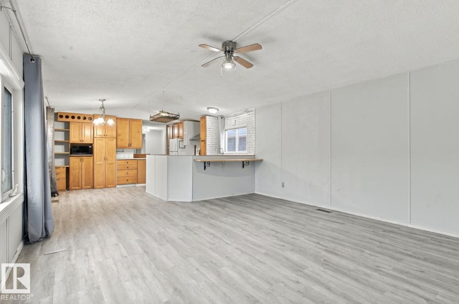 2664 Lakeview Dr NW, Edmonton — photo 5