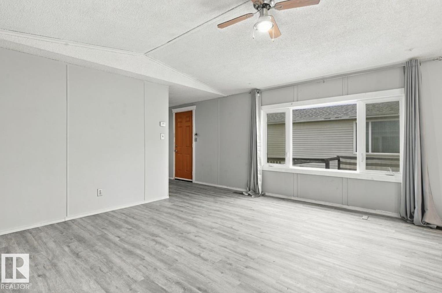 2664 Lakeview Dr NW, Edmonton — photo 9
