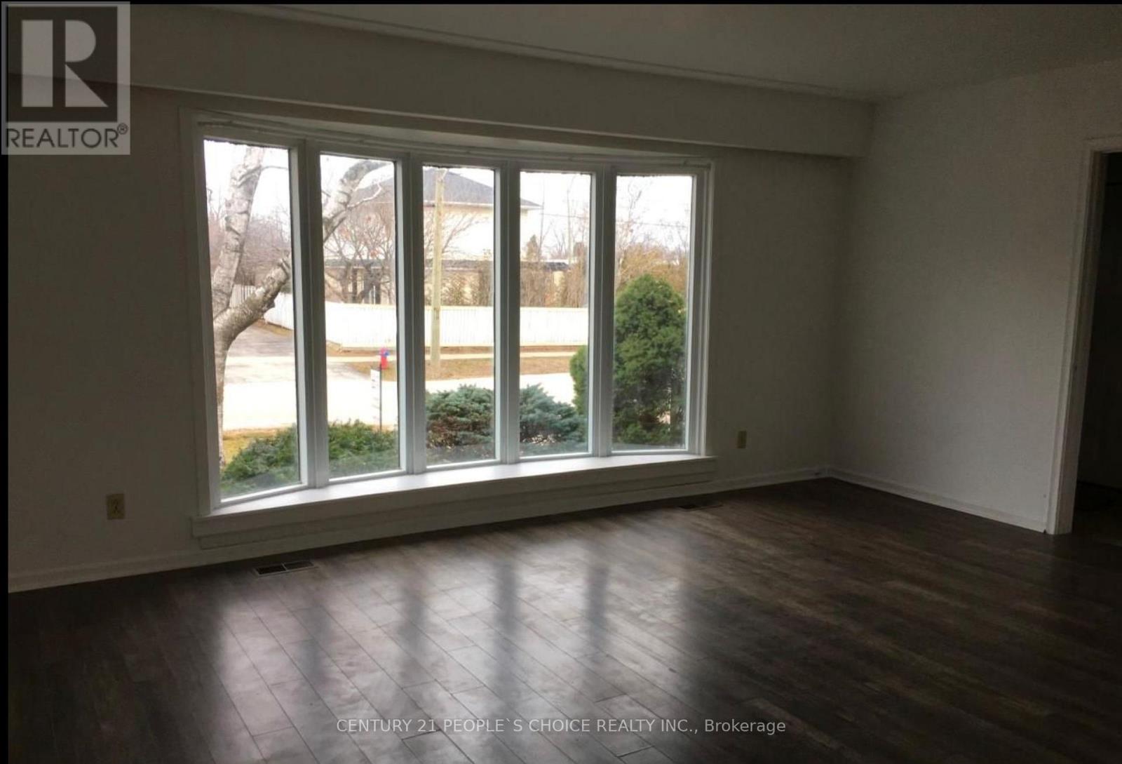 452 STANFIELD DRIVE, Oakville (BR Bronte) — photo 2
