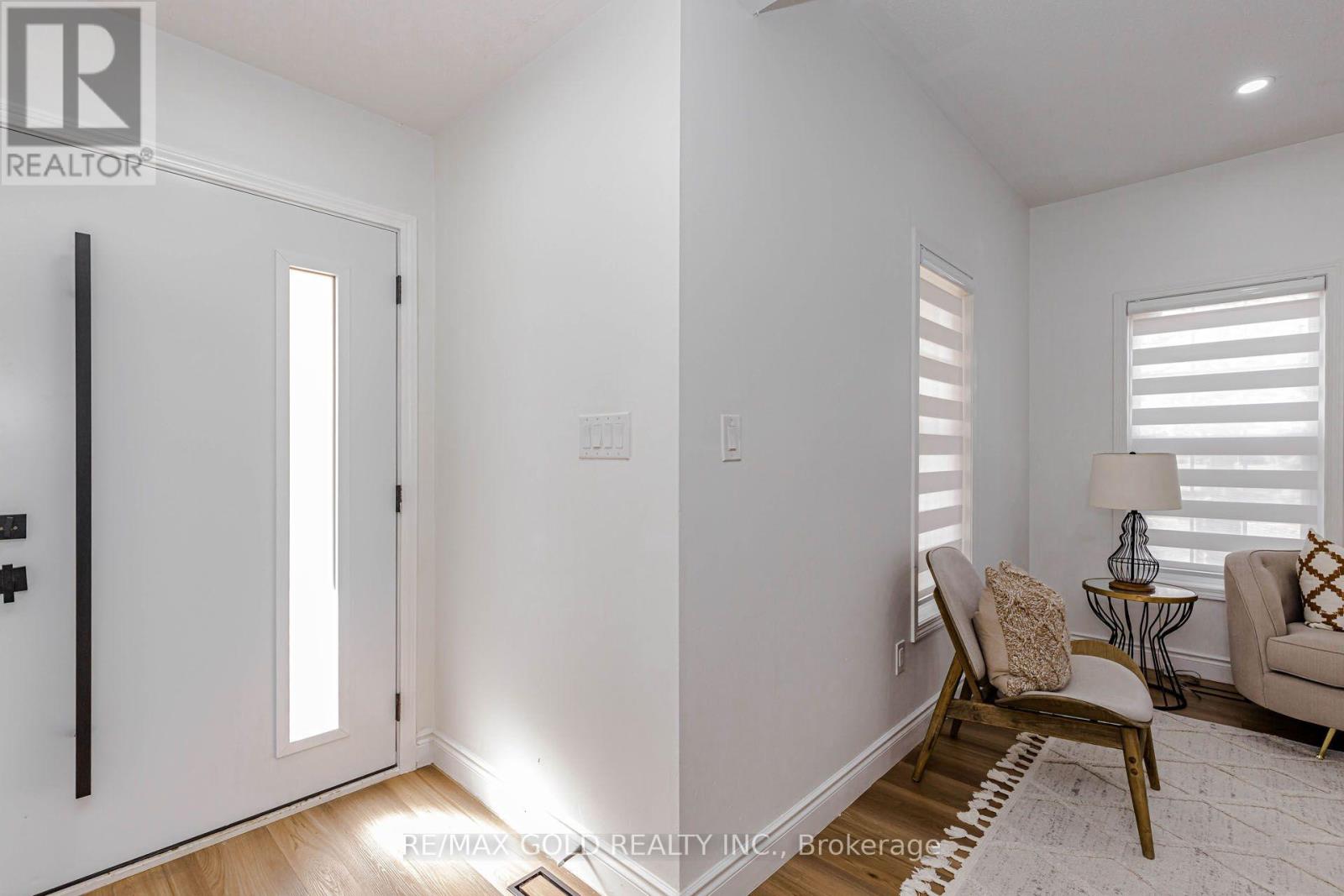 1 Orangegrove Drive, Brampton, ON photo 7