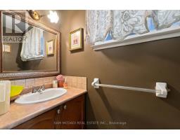 561 Tedwyn Drive, Mississauga, ON L5A1J8 Photo 12