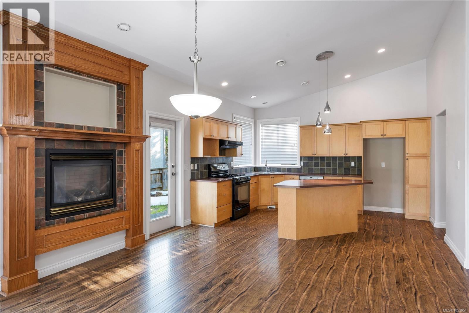  2426 Selwyn Road, Langford