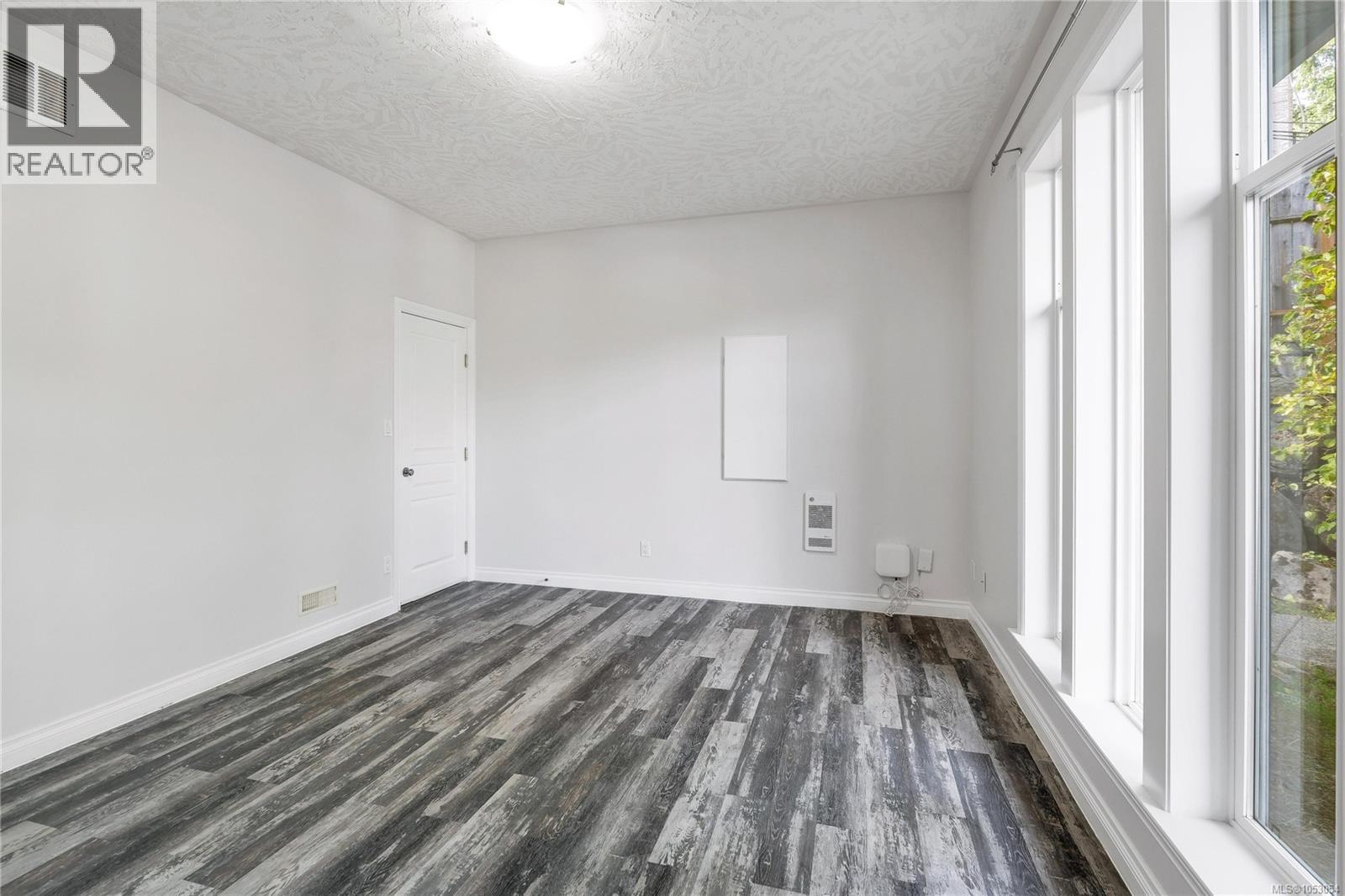  2426 Selwyn Road, Langford