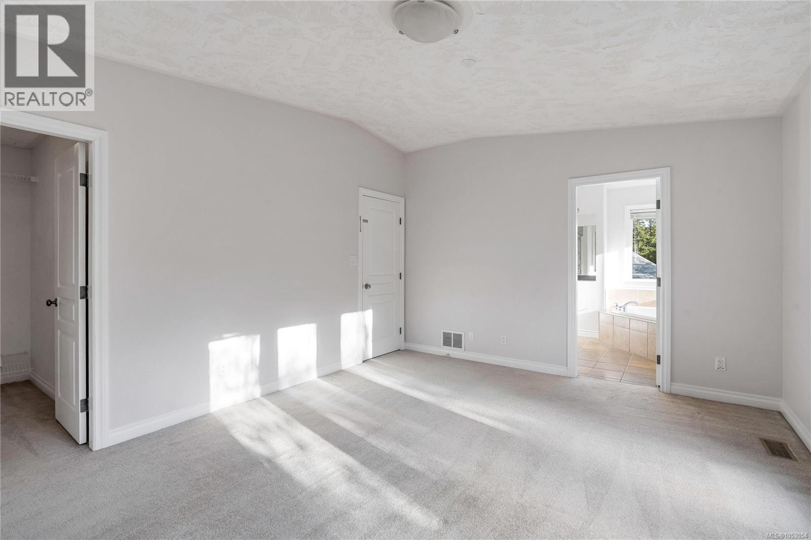  2426 Selwyn Road, Langford