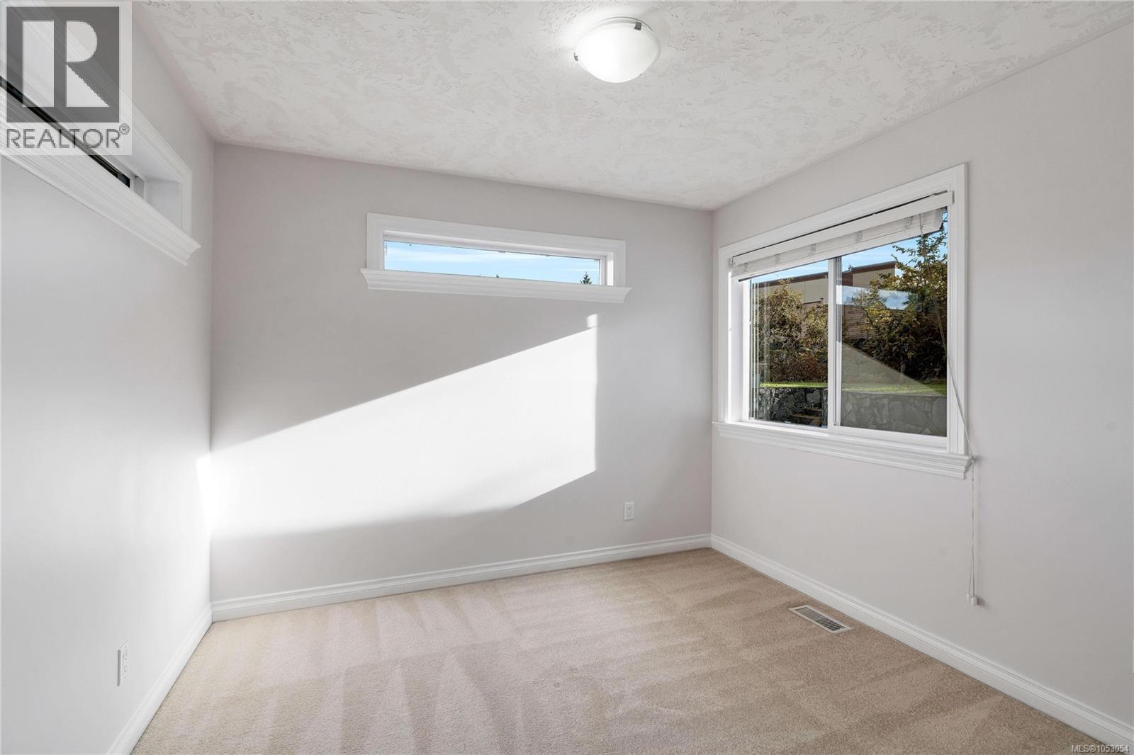  2426 Selwyn Road, Langford