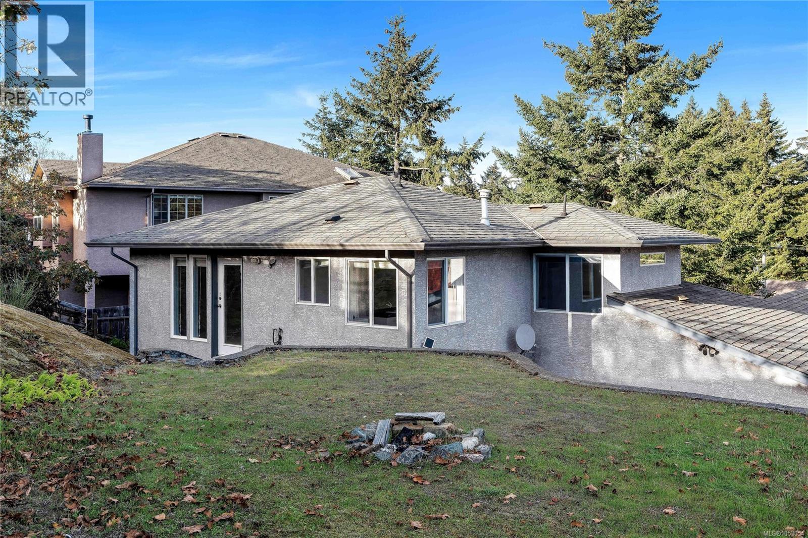  2426 Selwyn Road, Langford