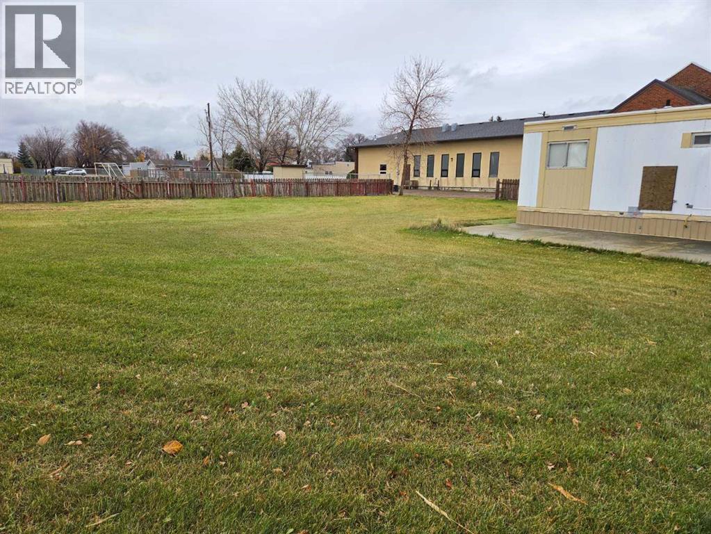 303 Piron Place, Picture Butte — photo 5