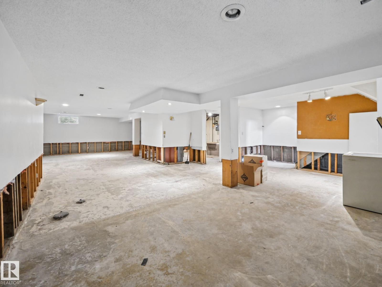 2003 Bonneville Court, photo 42