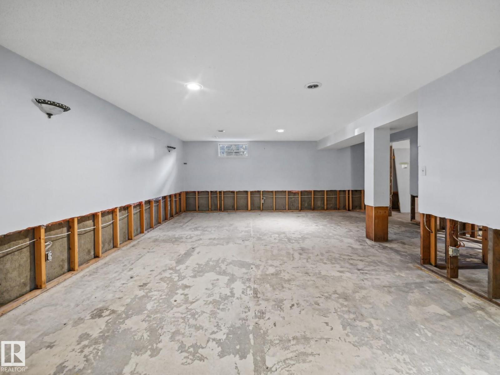 2003 Bonneville Court, photo 43