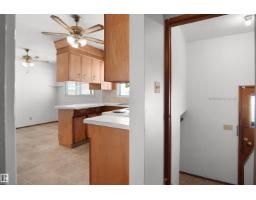 7804 143 Av Nw, Edmonton, AB T5C2R1 Photo 11