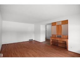 Bedroom 4 - 7804 143 Av Nw, Edmonton, AB T5C2R1 Photo 8