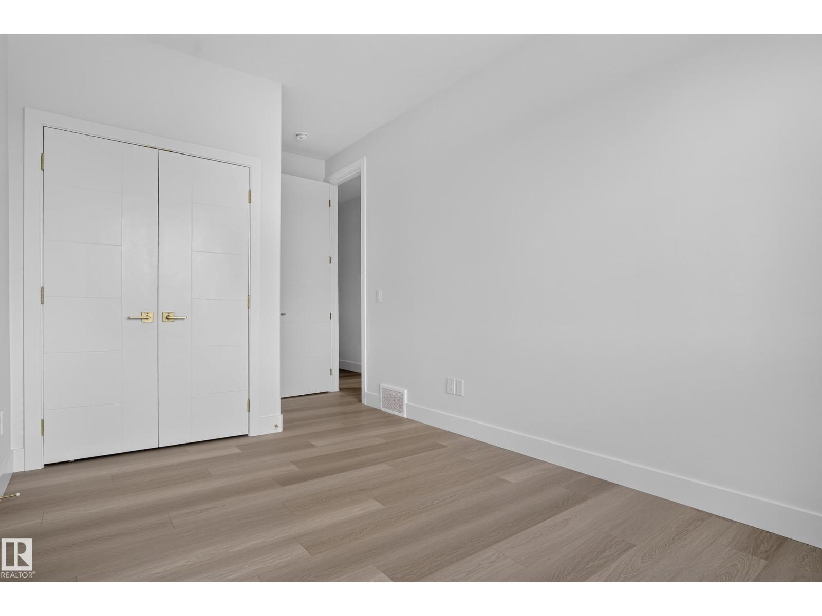 386 Linden LO NE, photo 45 of 64