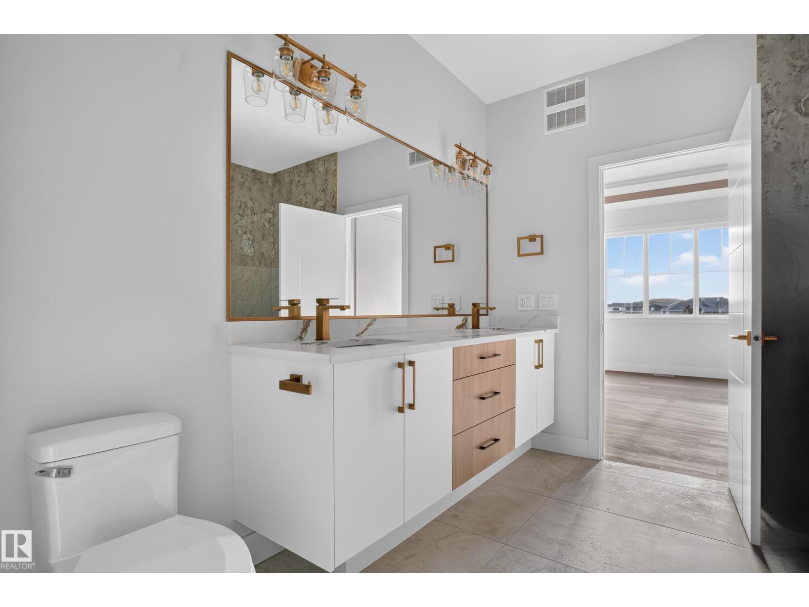 386 Linden LO NE, photo 57 of 64