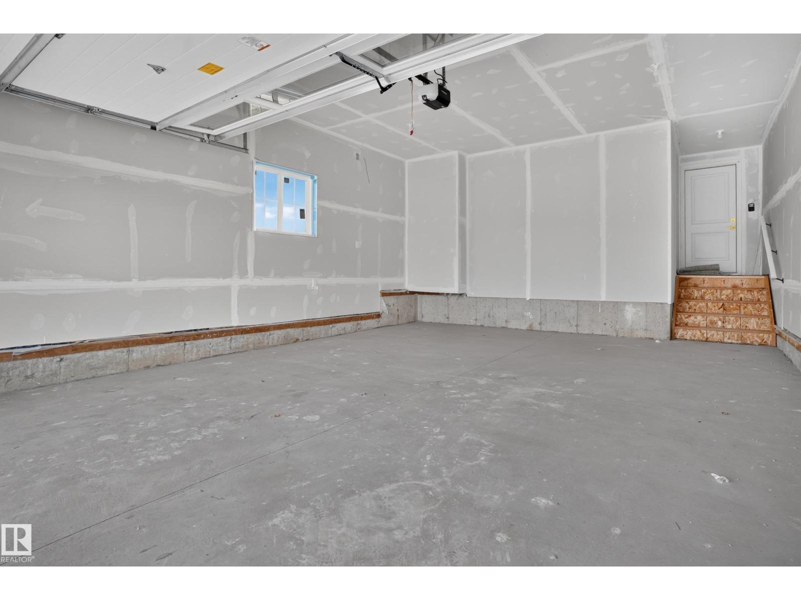 386 Linden LO NE, photo 64 of 64