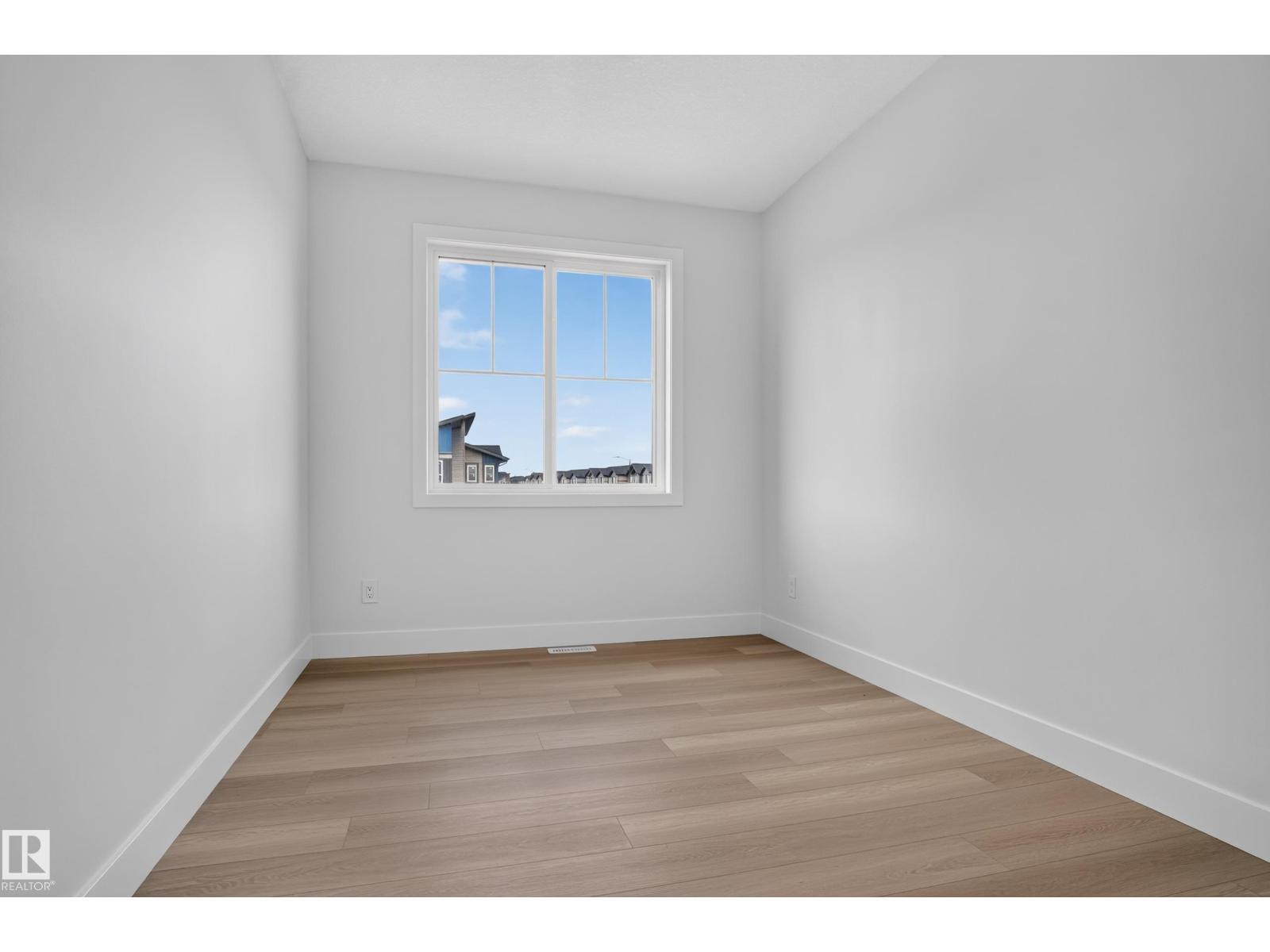 386 Linden LO NE, photo 44 of 64