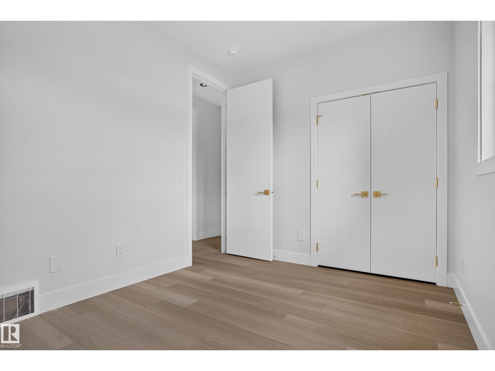 386 Linden LO NE, photo 43 of 64